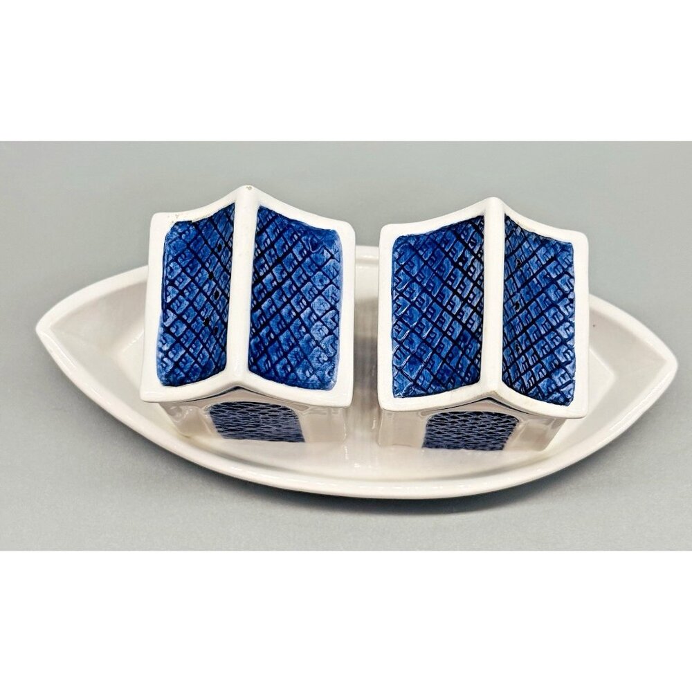 Willow Blue Collectibles Salt Pepper Boat Cruet Set Christopher Johnson China 5 - Picture 2 of 11